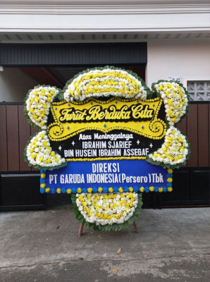 Papan Bunga Duka di Bacan Timur Tengah